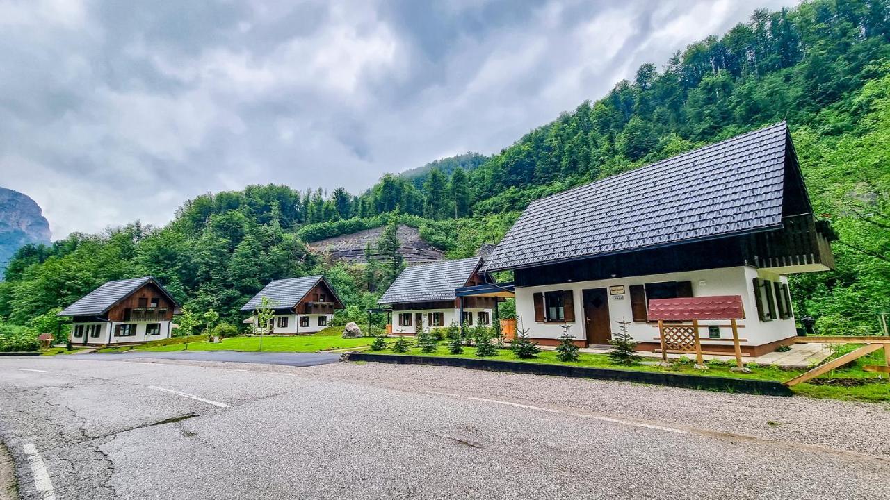 Resort Stari Malni, Osilnica - Vacation Houses Stari Malni Екстериор снимка