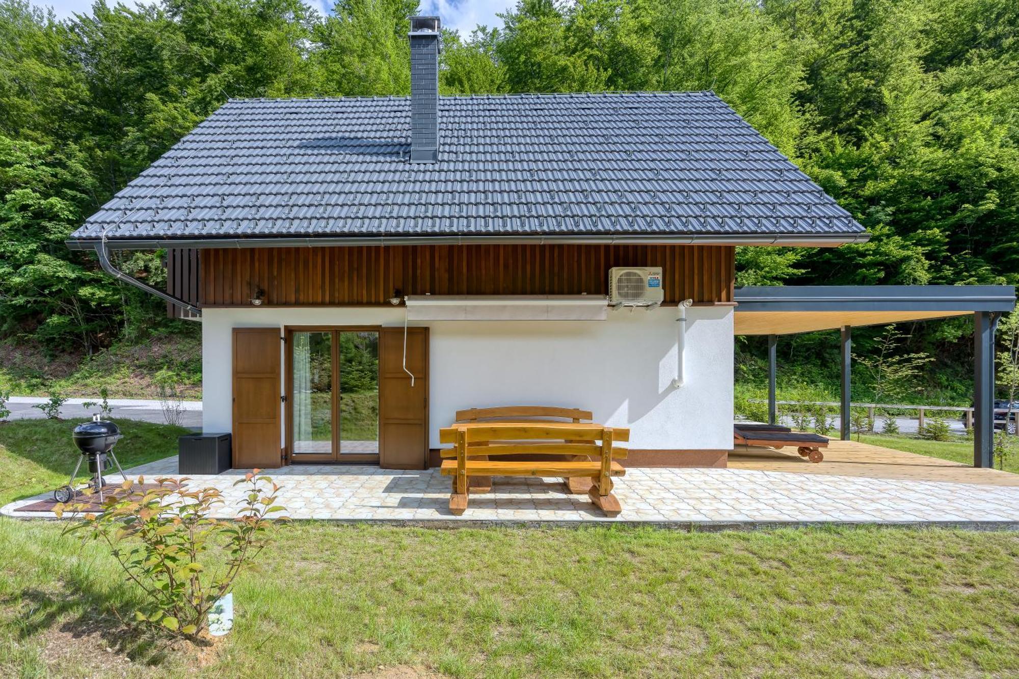 Resort Stari Malni, Osilnica - Vacation Houses Stari Malni Стая снимка